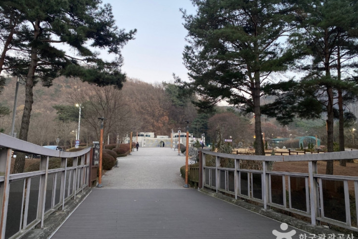 병목안 시민공원 여행 추천 - 메고지고