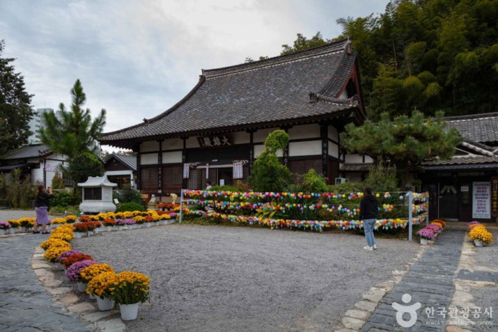 동국사(군산) 여행 추천 - 메고지고