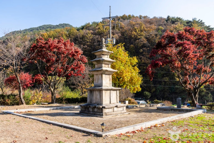 단양 향산리 삼층석탑 여행 추천 - 메고지고
