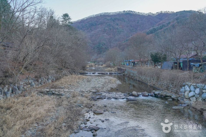 석산계곡 여행 추천 - 메고지고