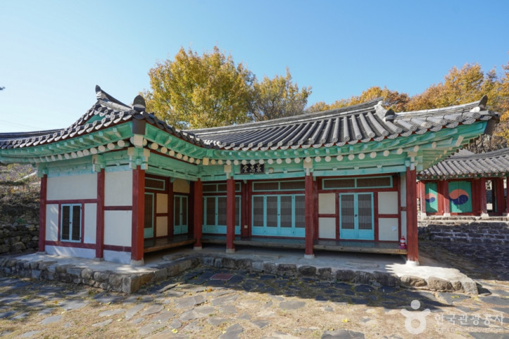 경충사(정기룡장군유허지) 여행 추천 - 메고지고