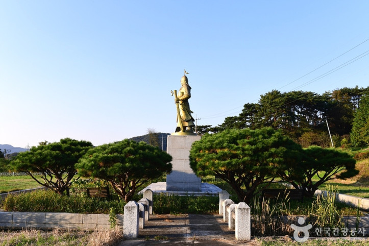 나대용생가및묘소 여행 추천 - 메고지고
