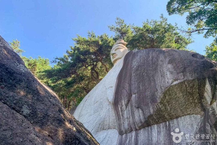 안동 이천동 마애여래입상 (제비원 석불) 여행 추천 - 메고지고