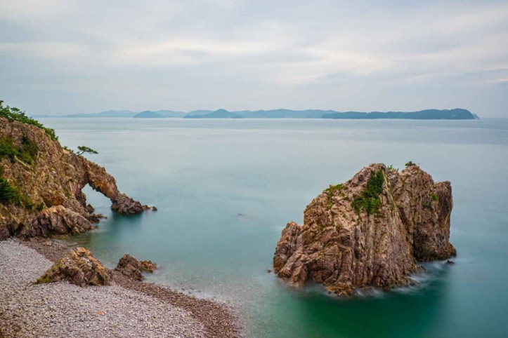 황금산몽돌해변 여행 추천 - 메고지고