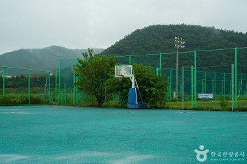 웅천돌문화공원 여행 추천 - 메고지고