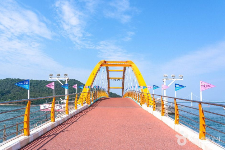 녹동항 바다정원 여행 추천 - 메고지고