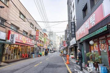 영카이브 성수점 여행 추천 - 메고지고