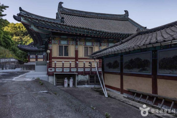 청주 충렬사 여행 추천 - 메고지고