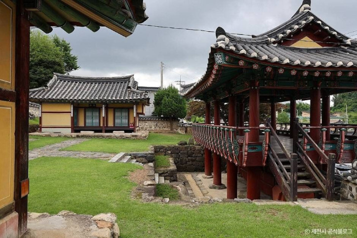 제천향교 여행 추천 - 메고지고