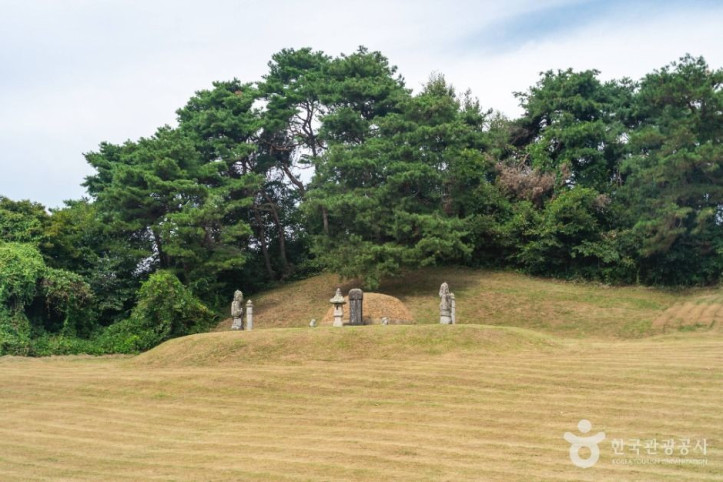 충주 이수일 묘소 여행 추천 - 메고지고