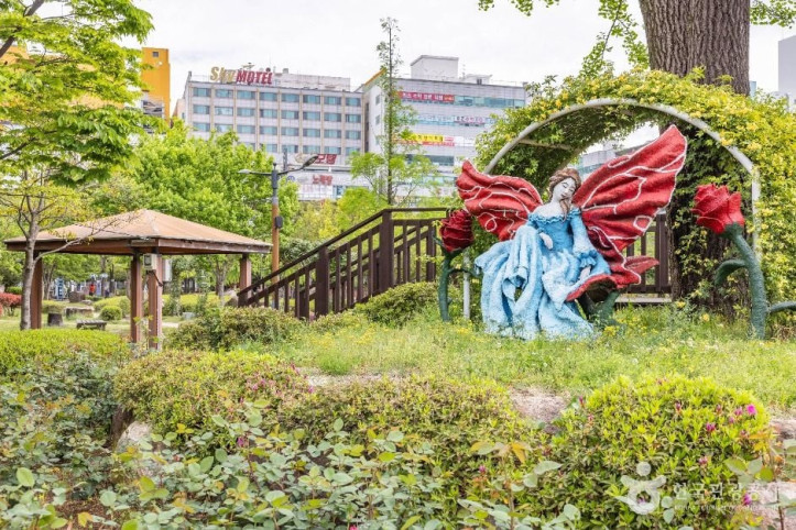 장미원 여행 추천 - 메고지고