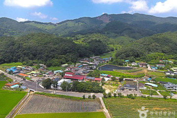 용담향교 여행 추천 - 메고지고