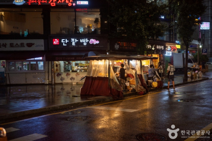 종로3가 포장마차 거리 여행 추천 - 메고지고