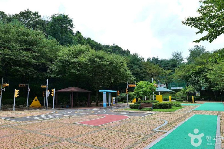 양천구어린이교통안전교육장 여행 추천 - 메고지고