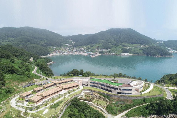 한려해상 국립공원 생태탐방원 여행 추천 - 메고지고