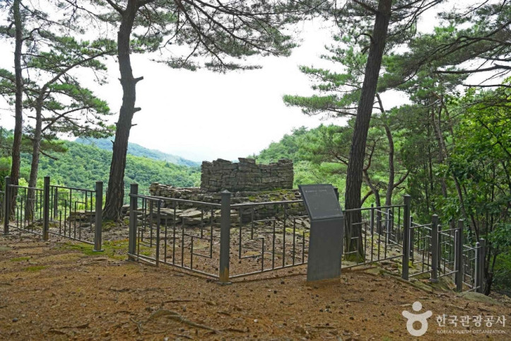 제천 교리 방단석조물 여행 추천 - 메고지고
