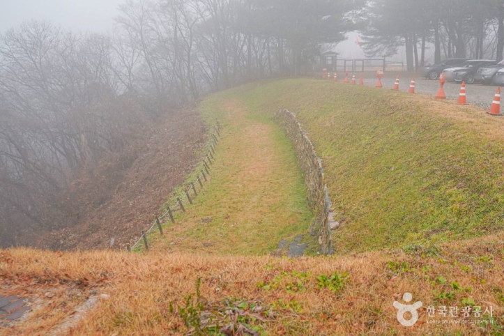 파주 오두산성 여행 추천 - 메고지고