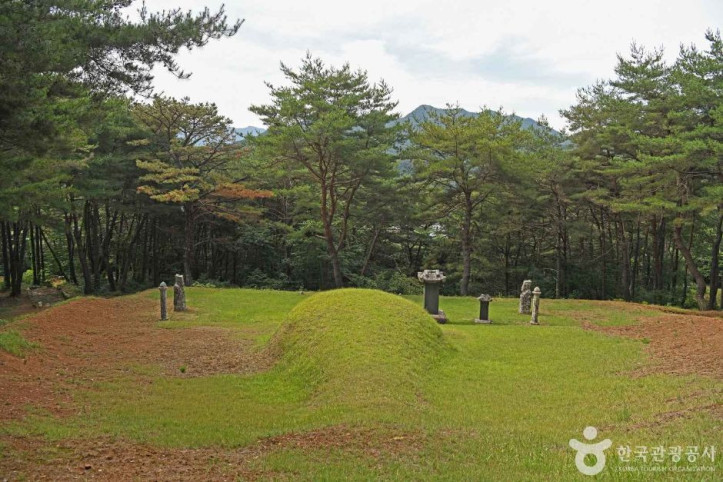 우암 송시열묘 여행 추천 - 메고지고