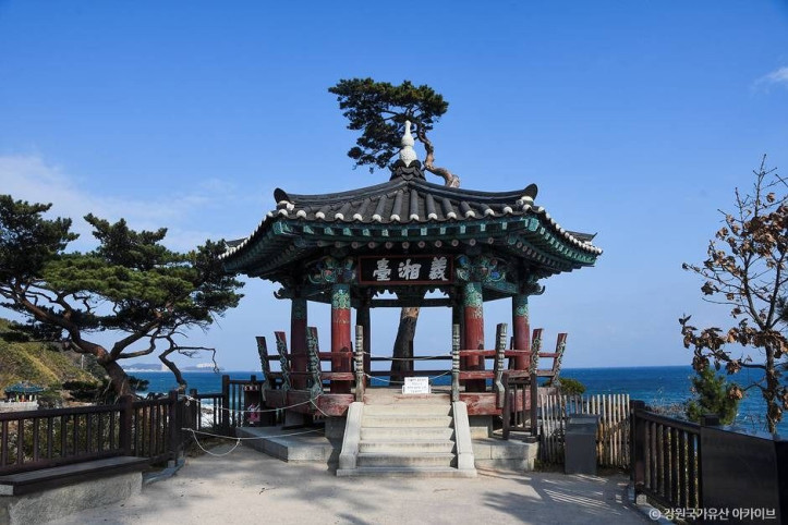 홍련암 여행 추천 - 메고지고