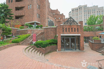 정동교회 이필주 사택 터 여행 추천 - 메고지고