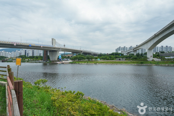 경인아라뱃길 시천공원 여행 추천 - 메고지고