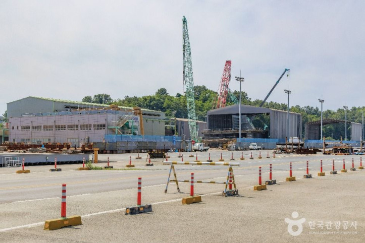 삼천포신항 여행 추천 - 메고지고