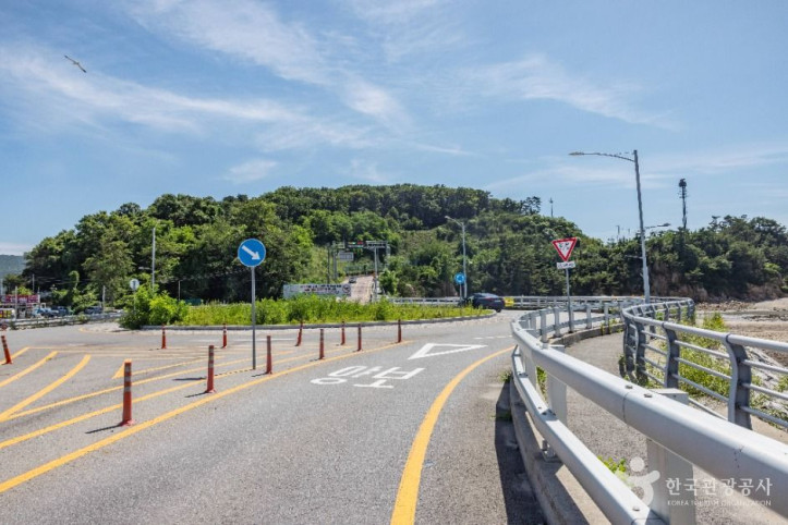 잠진도 여행 추천 - 메고지고