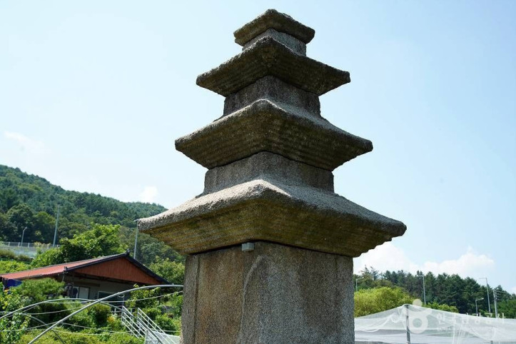 서상리삼층석탑 여행 추천 - 메고지고
