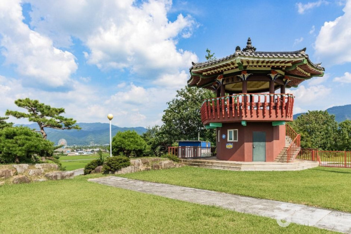 충의공원 여행 추천 - 메고지고
