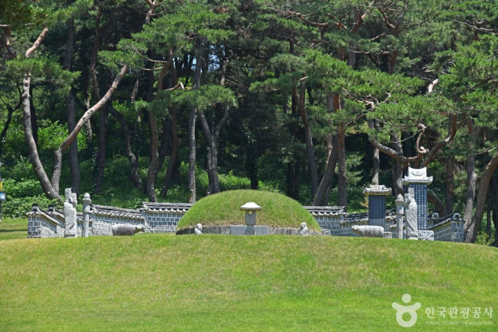아산 이충무공묘 여행 추천 - 메고지고