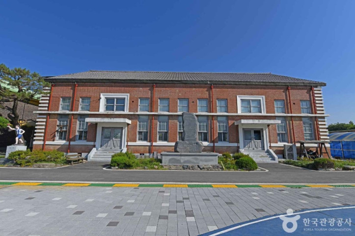 강경 중앙초등학교 강당 여행 추천 - 메고지고
