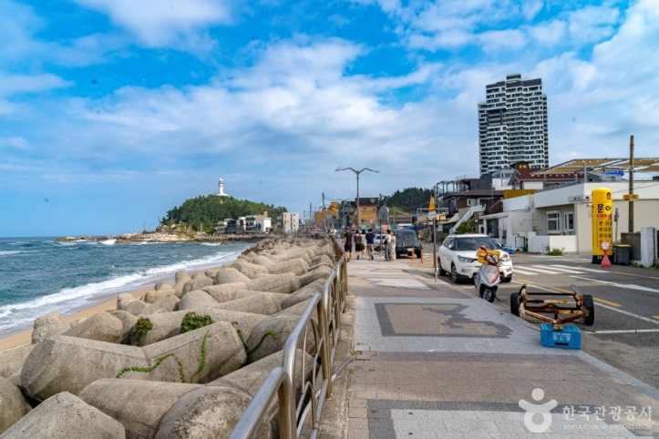 동명항 포장마차 거리 여행 추천 - 메고지고