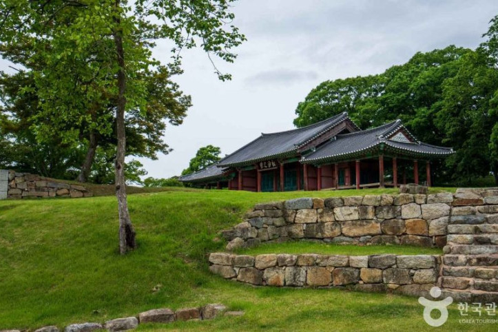 고창 무장현 관아와 읍성 여행 추천 - 메고지고