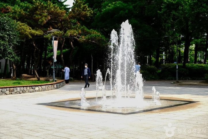등나무근린공원 여행 추천 - 메고지고