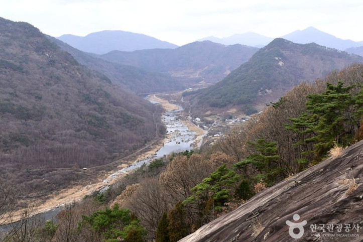 용궐산 여행 추천 - 메고지고