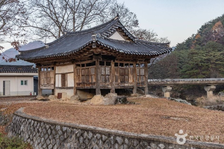 와룡암 여행 추천 - 메고지고