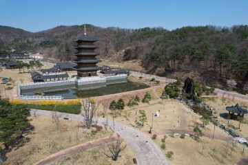 직지사 여행 추천 - 메고지고