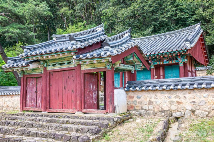 흥암서원 여행 추천 - 메고지고