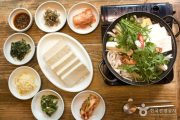 서울서둘째로잘하는집 여행 추천 - 메고지고