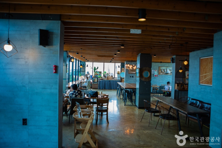 온더스톤_브런치카페_제주성산점_2_공공3유형.jpg