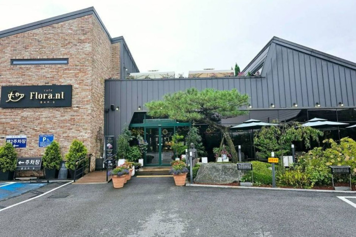 플로라늘카페_9_공공1유형.jpg