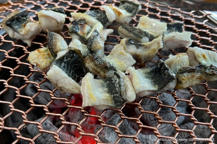 억조민물장어구이_3_공공3유형.jpg