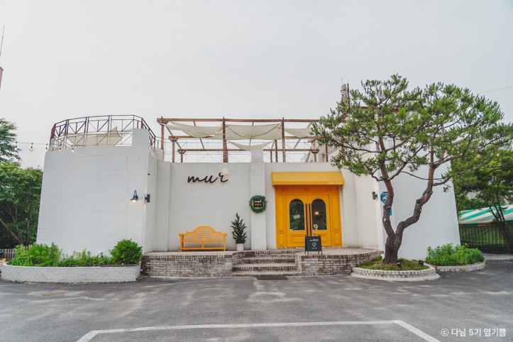 카페무르_1_공공3유형.jpg