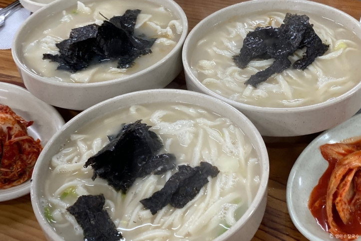 엄마손칼국수_1_공공3유형.jpeg