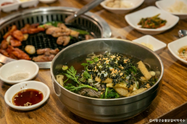 사랑굿숯불닭갈비막국수_3_공공3유형.jpg