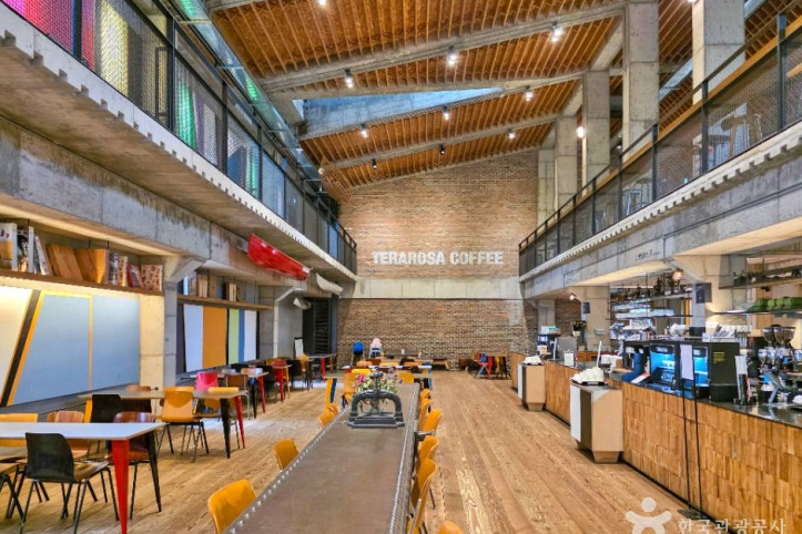 테라로사_커피공장_2_공공1유형.jpg