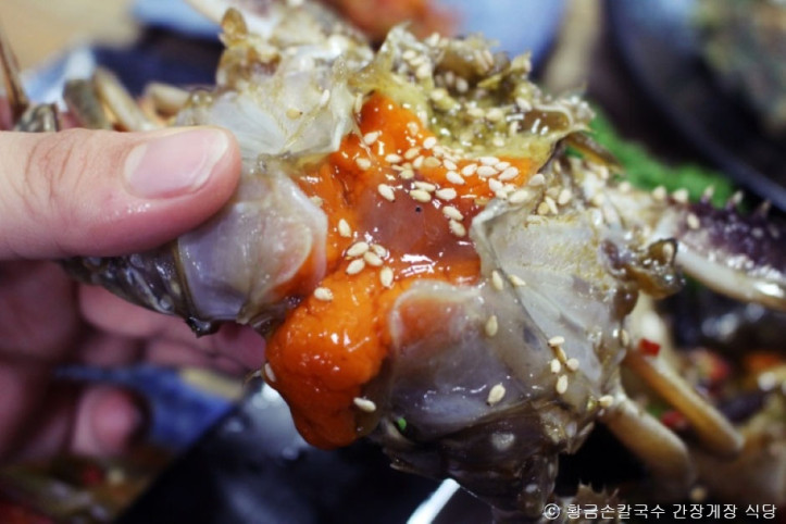 황금손칼국수_간장게장_2_공공3유형.jpeg