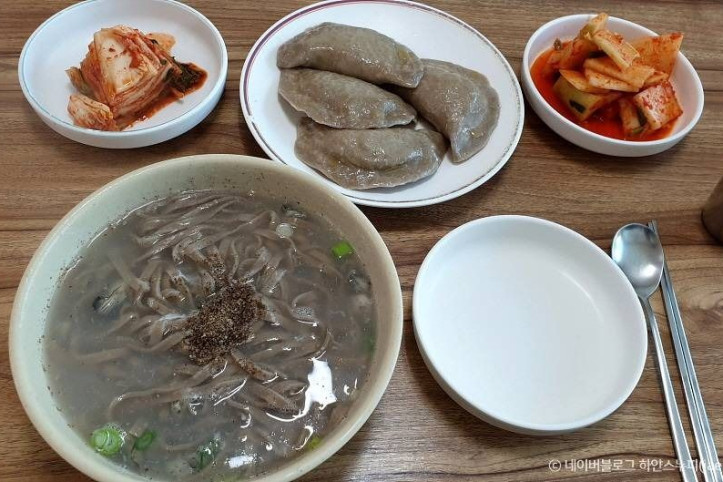 두메칼국수만두_2_공공3유형.jpg