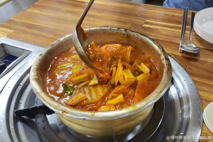 신사강정육점식당_3_공공3유형.jpg