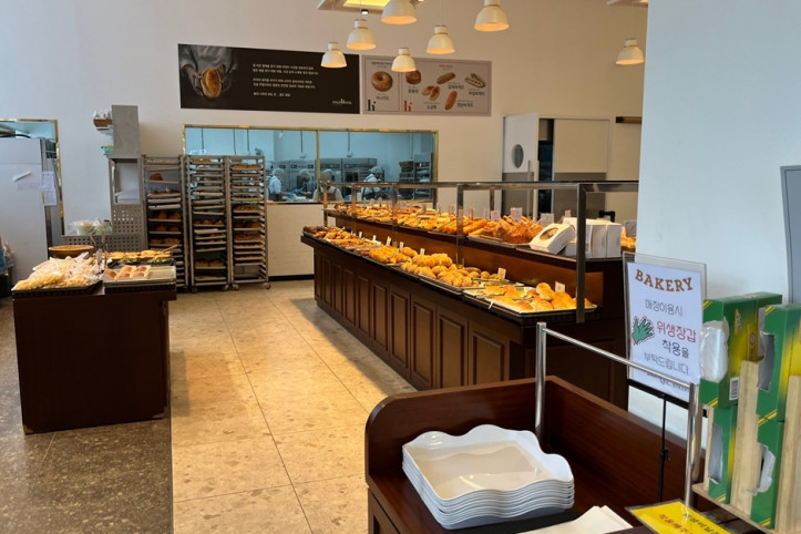 골드헤겔(구_홍종흔_베이커리_본점)_2_공공3유형.jpg
